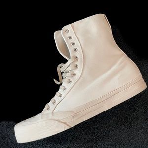 Bottega Venata uGG Boots Cream NEW